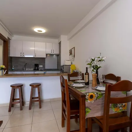 Compostela 30 - One Bed * Playa de las Americas (Tenerife)